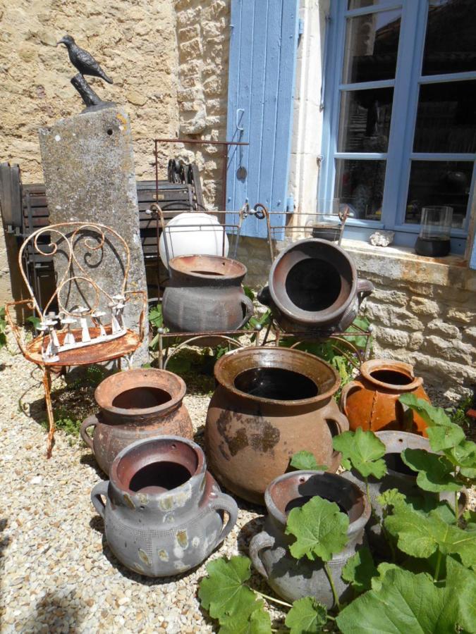 Bed and Breakfast Le Vieux Prieure Cressé Exterior foto